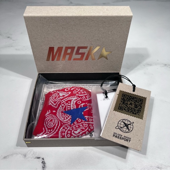 Golden Goose Star Face Mask Knitted Red Bandana Print - Picture 3 of 9